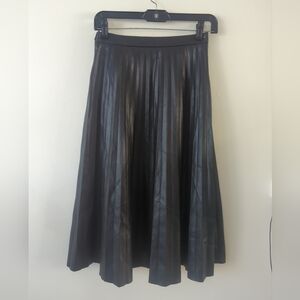 Aqua pleated midi skirt women's size extra small, solid black Whichy/ Minimalist